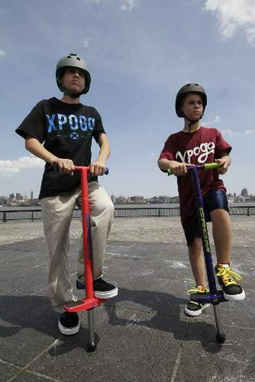 NSG, Kids Grom Pogo Stick - 5 to 9 Year Olds, 40-90 Pounds